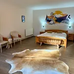 Drevenica Diana 3*