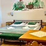 Drevenica Diana 3*