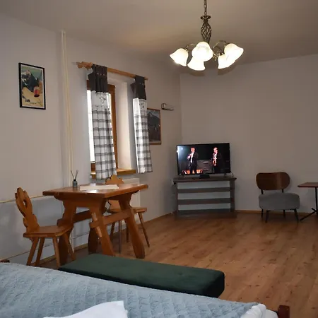 Drevenica Diana Oda ve Kahvaltı Ždiar