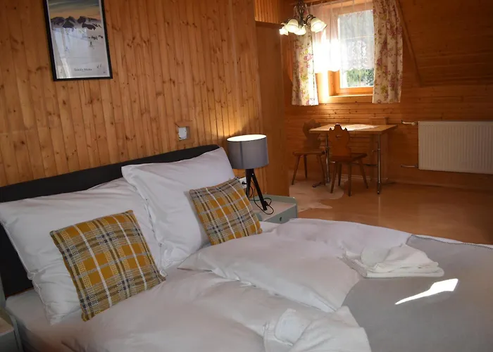 Drevenica Diana Bed & Breakfast Zdiar