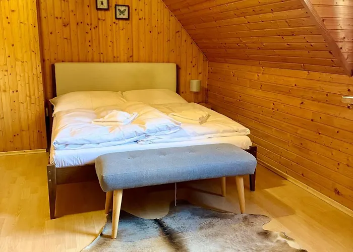 Drevenica Diana Bed & Breakfast Zdiar